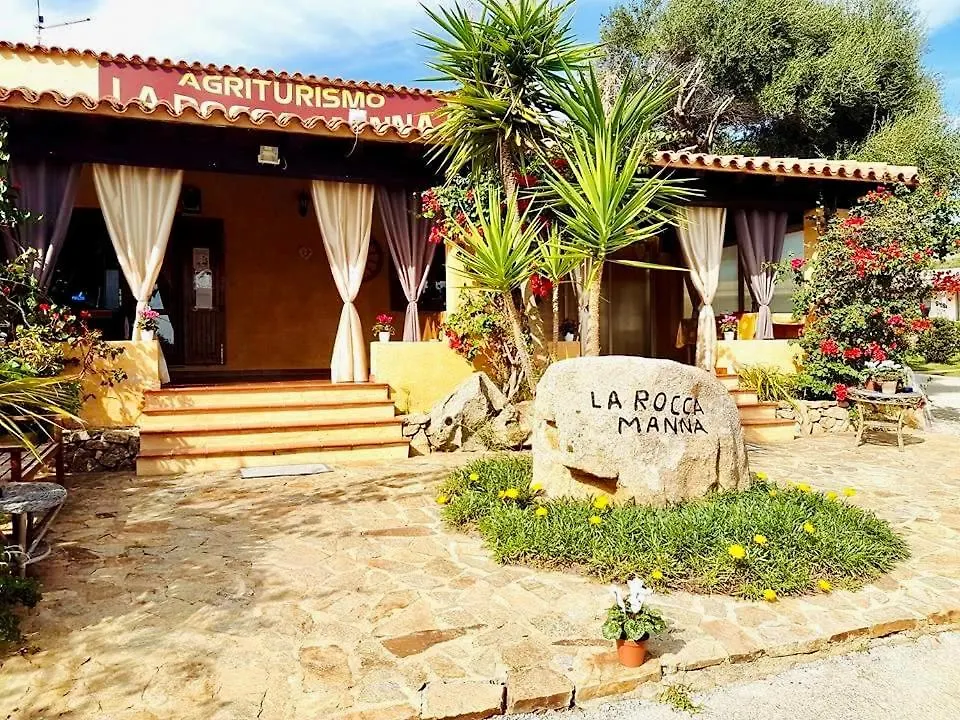 ファームステイ Agriturismo La Rocca Manna サン・テオドーロ イタリア
