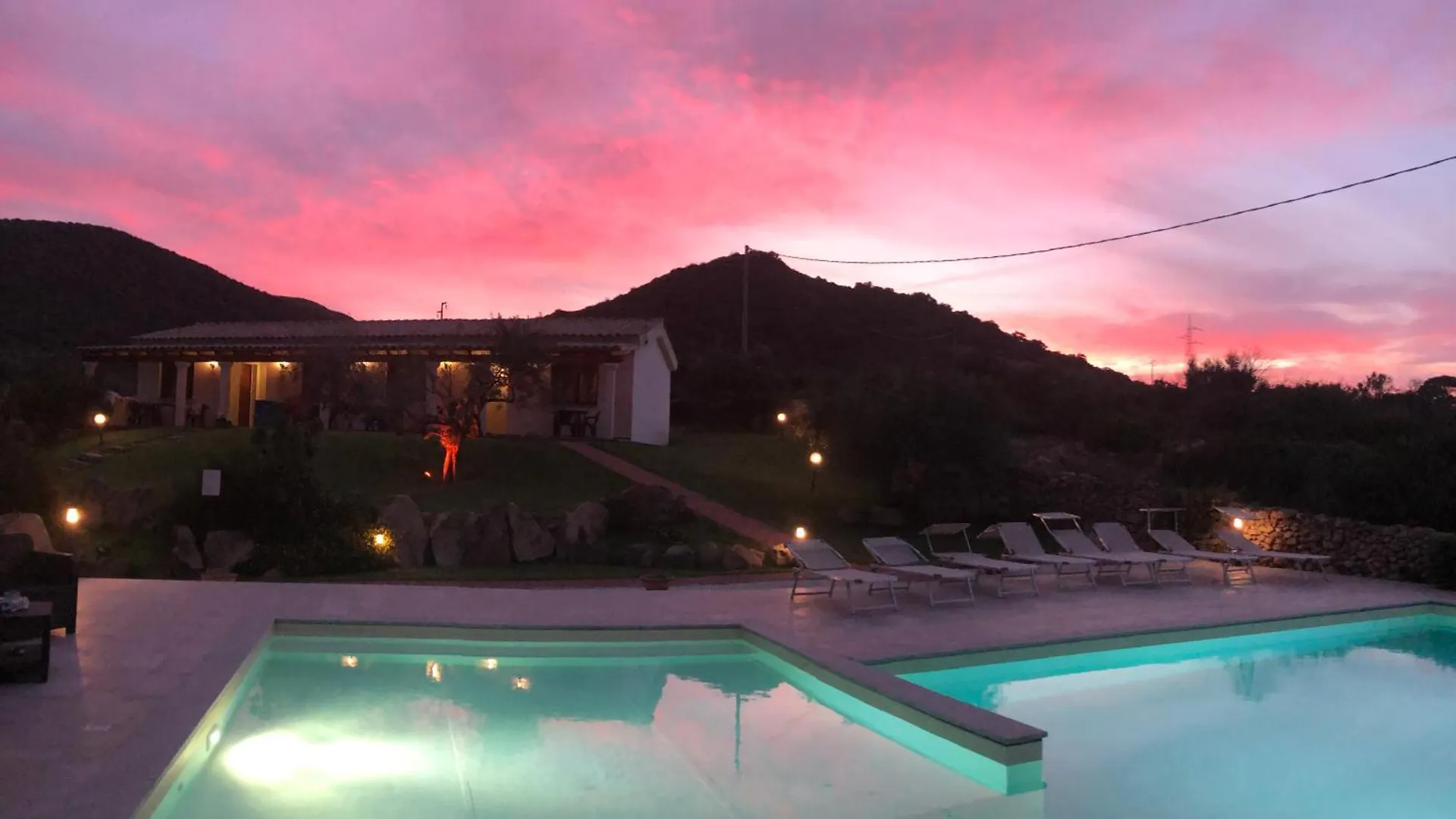 ファームステイ Agriturismo La Rocca Manna サン・テオドーロ