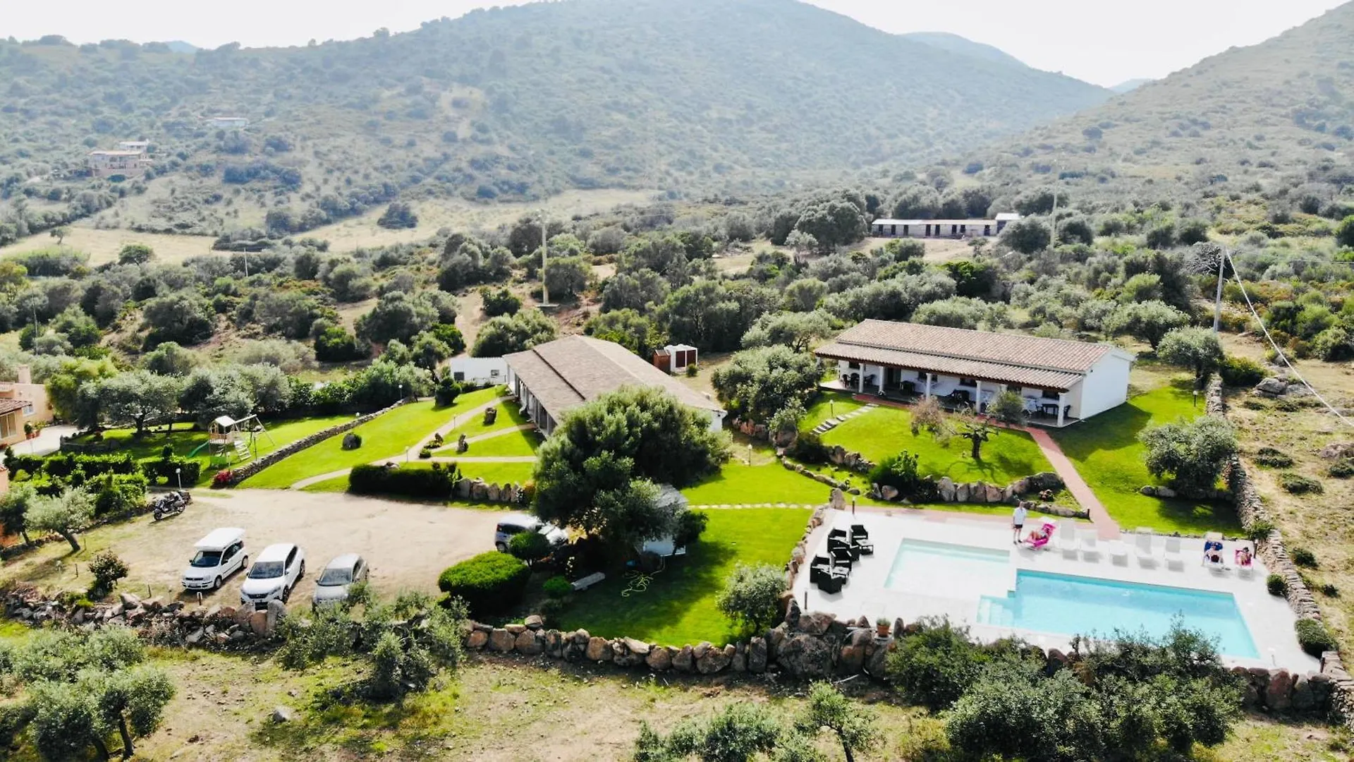 Agriturismo La Rocca Manna サン・テオドーロ ファームステイ