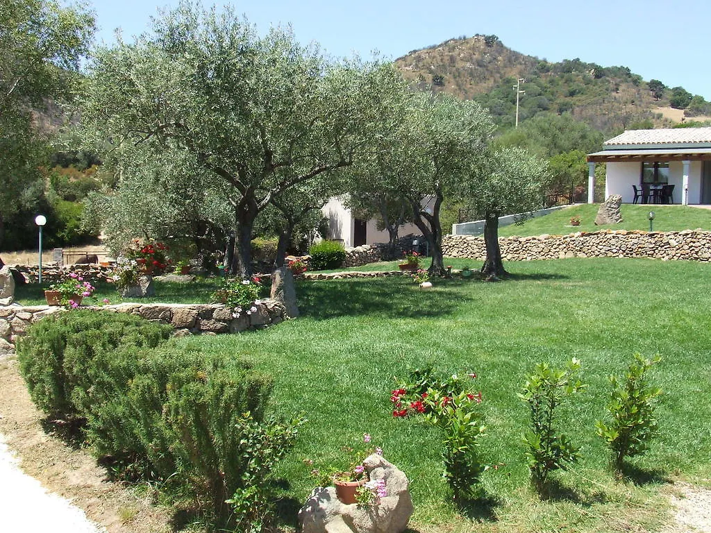 Agriturismo La Rocca Manna サン・テオドーロ