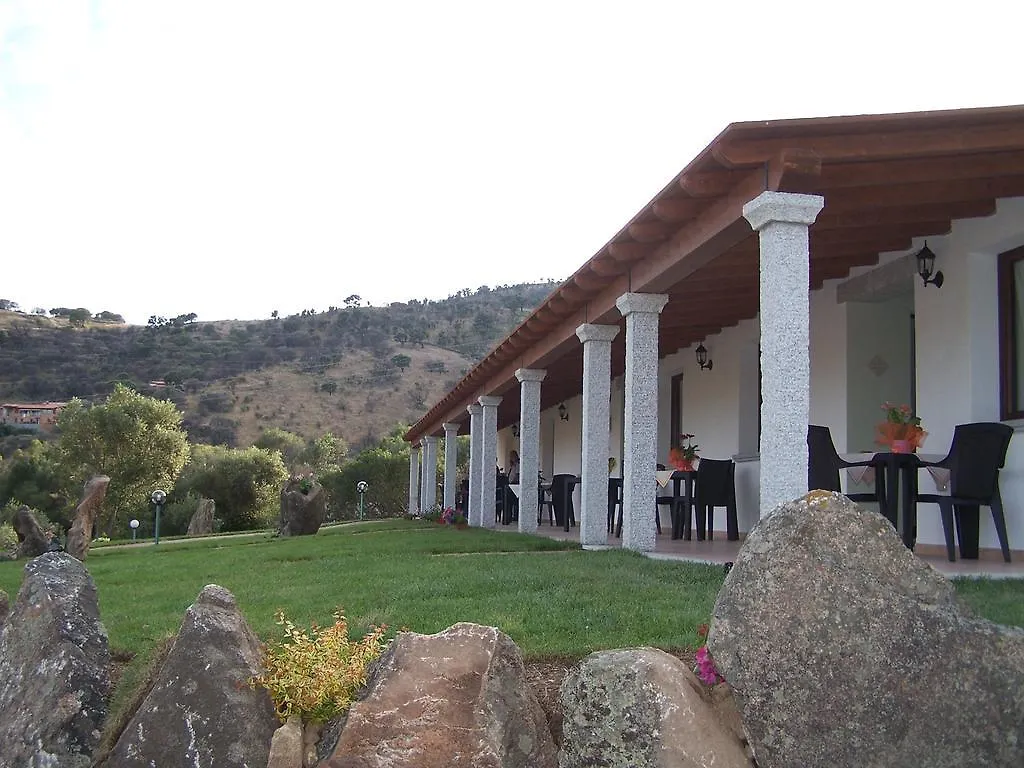 Agriturismo La Rocca Manna サン・テオドーロ